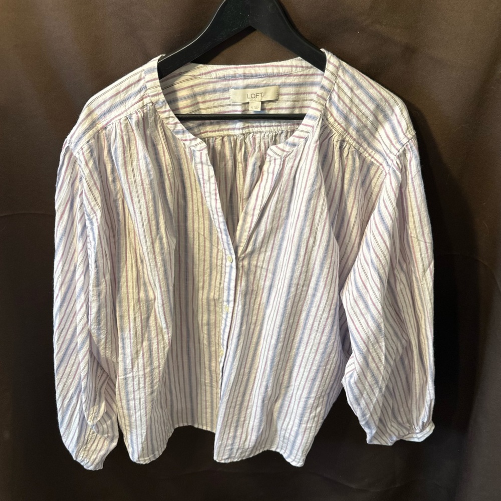 NWOT Loft Puffy Sleeve Blouse